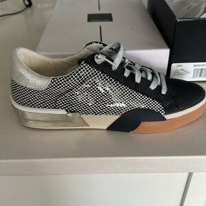 Dolce Vita leather sneakers